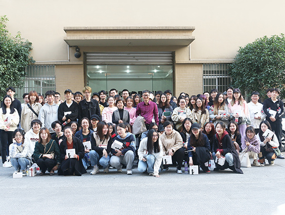 推进人才培养新模式，浙大学子走进乐鱼参观学习