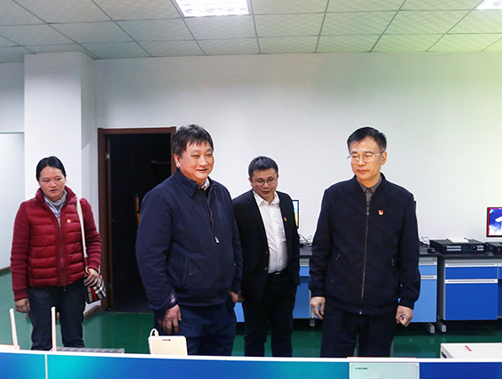 杭州市贸促会会长郑荣新一行莅临乐鱼参观指导！